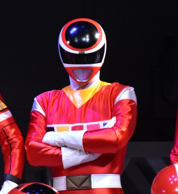 "Denji Sentai Megaranger" - Mega Red